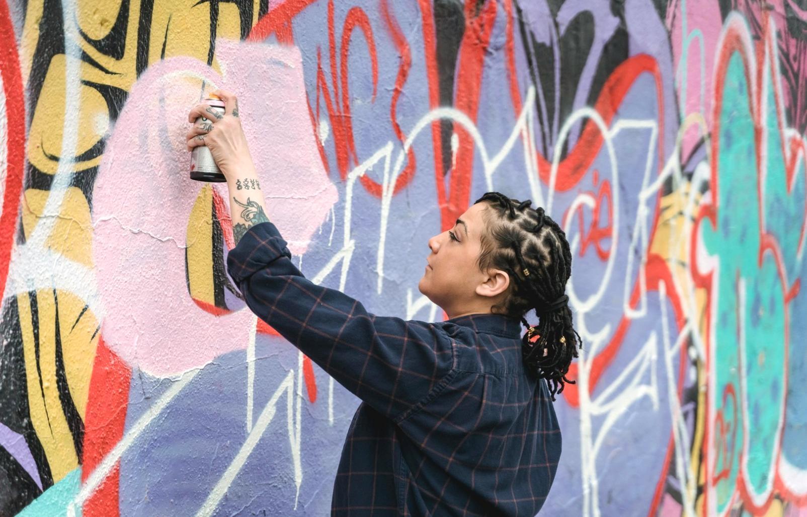 Детальна демонстрація колірних поєднань та гармоній на полотні